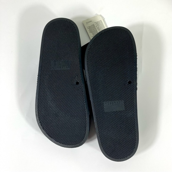 NWT Disney Mickey Mouse Slide Sandal Black Licensed - Picture 9 of 11